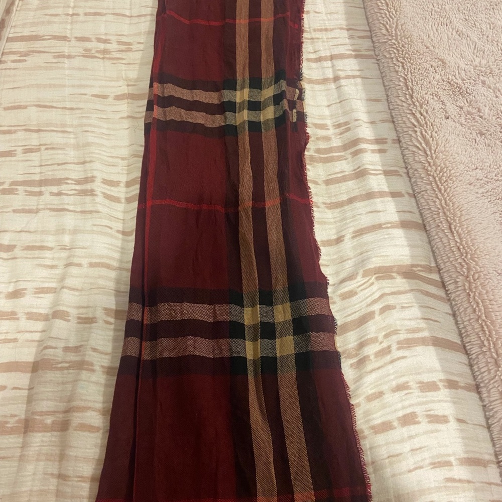 Burberry “Garnet” Scarf - New with Tags
